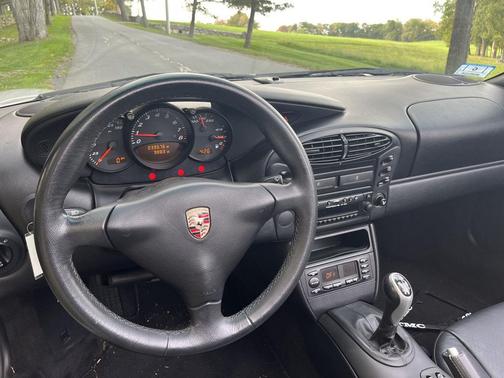 2002 Porsche Boxster Base
