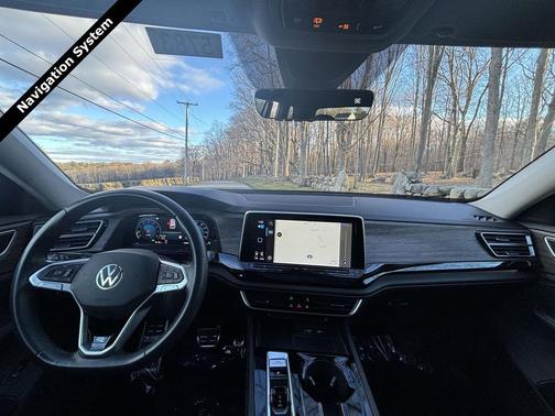 2024 Volkswagen Atlas 2.0T SEL Premium R-Line 4MOTION