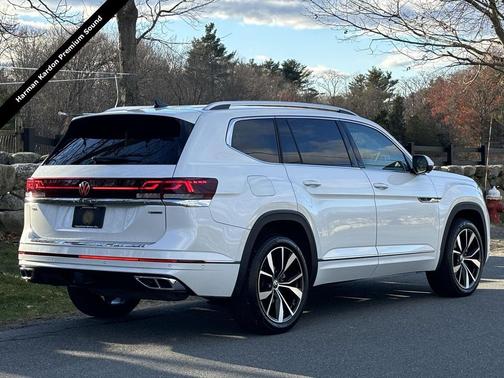 2024 Volkswagen Atlas 2.0T SEL Premium R-Line 4MOTION