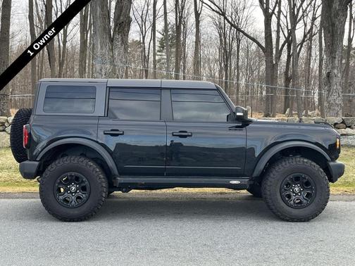 Shadow Black 2021 Ford Bronco Wildtrak