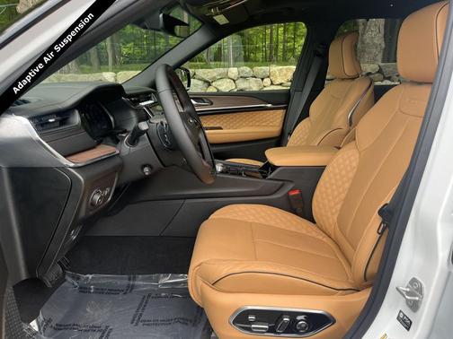 Bright White Clearcoat 2025 Jeep Grand Cherokee Summit
