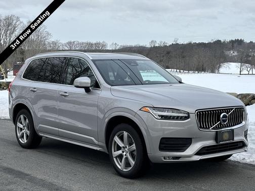 2023 Volvo XC90 B5 Core