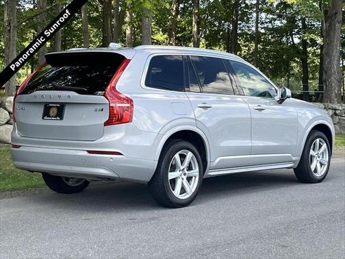 2023 Volvo XC90 B5 Core