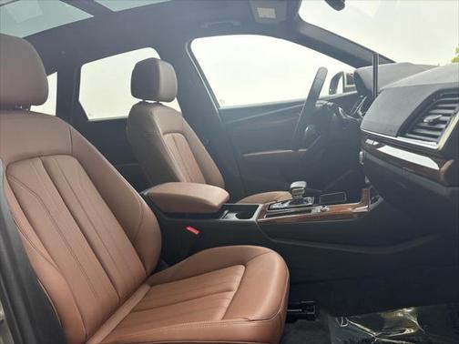 2024 Audi Q5 40 Premium