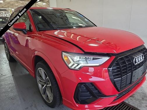 Tango Red Metallic 2022 Audi Q3 45 S line Premium Plus