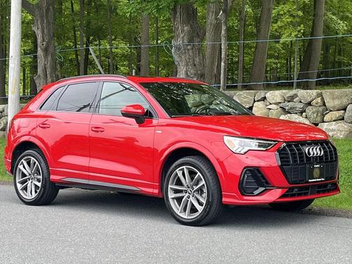 Tango Red Metallic 2022 Audi Q3 45 S line Premium Plus