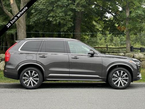 2023 Volvo XC90 B6 Plus 7-Seater