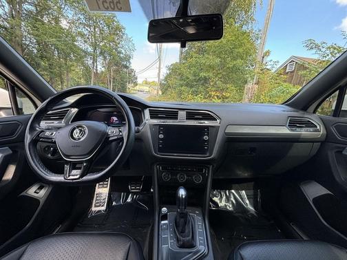 2019 Volkswagen Tiguan 2.0T SEL R-Line Black