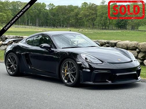 2022 Porsche 718 Cayman GT4