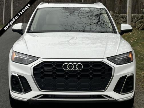 2022 Audi Q5 45 S line Premium Plus