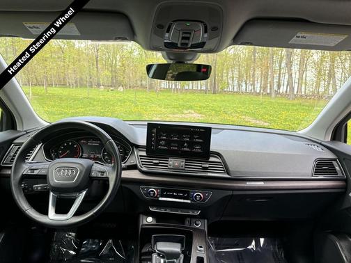 Manhattan Gray Metallic 2023 Audi Q5 40 Premium