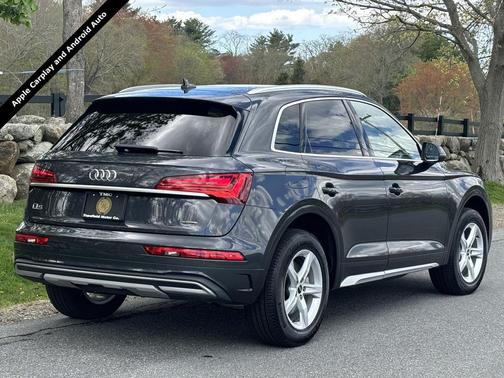 Manhattan Gray Metallic 2023 Audi Q5 40 Premium