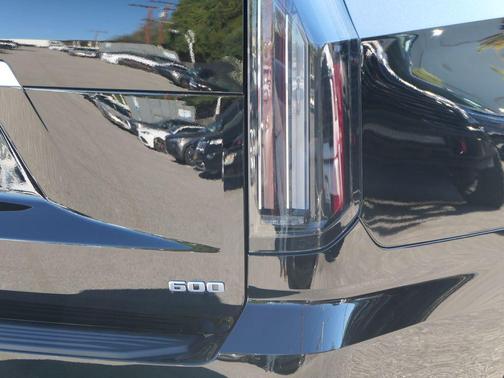 2025 Cadillac Escalade ESV Premium Luxury