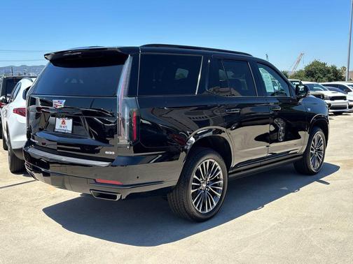 2025 Cadillac Escalade Sport Platinum