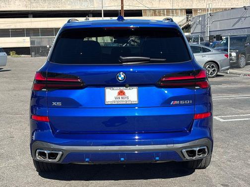 2026 BMW X5 M60i