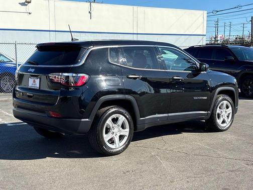 2023 Jeep Compass Sport