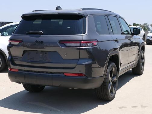 Baltic Gray Metallic Clearcoat 2026 Jeep Grand Cherokee L Limited