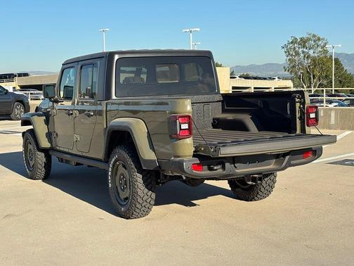 '41 2026 Jeep Gladiator Willys 41 4x4
