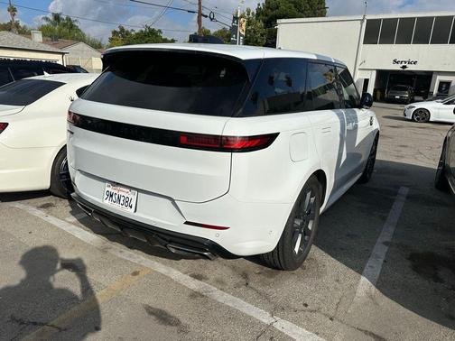 2024 Land Rover Range Rover Sport SE