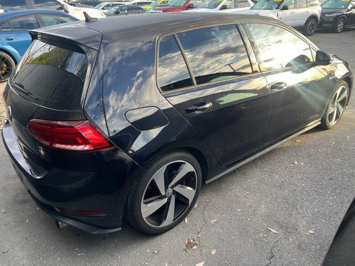 2018 Volkswagen Golf GTI 2.0T S 4-Door