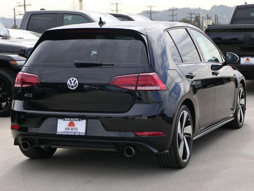 2018 Volkswagen Golf GTI 2.0T S 4-Door
