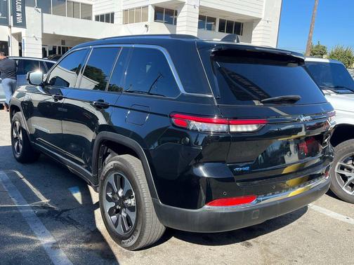 2023 Jeep Grand Cherokee 4xe Base