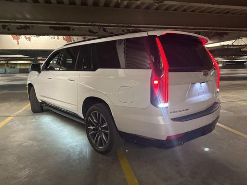 2024 Cadillac Escalade ESV Sport Platinum