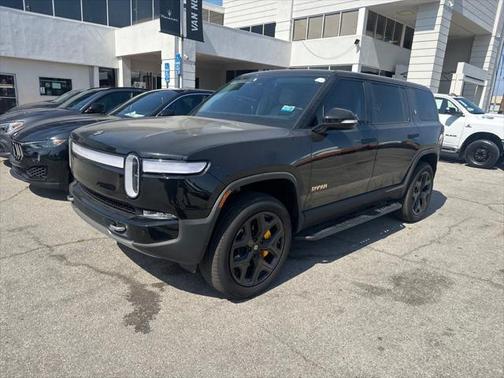 2023 Rivian R1S Adventure