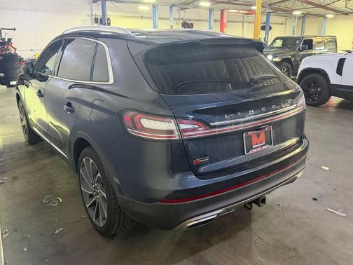 2022 Lincoln Nautilus Reserve