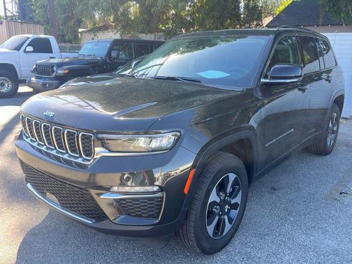 2023 Jeep Grand Cherokee 4xe Base