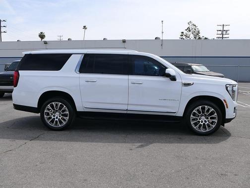Summit White 2025 GMC Yukon XL Denali