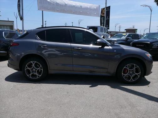 2022 Alfa Romeo Stelvio Ti