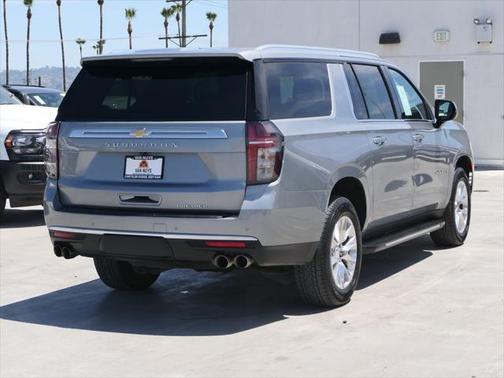 2023 Chevrolet Suburban Premier
