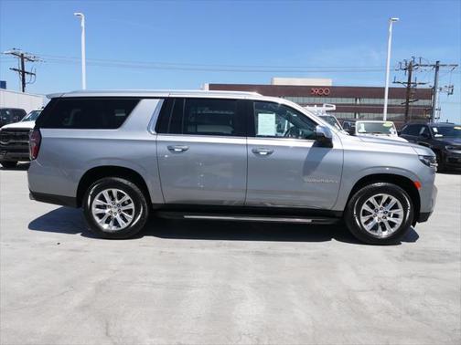 2023 Chevrolet Suburban Premier