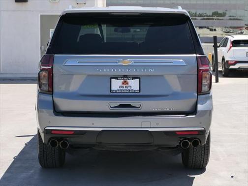 2023 Chevrolet Suburban Premier