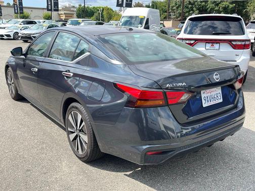 2022 Nissan Altima 2.5 SV