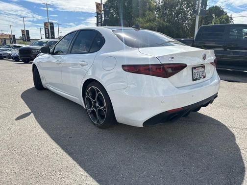 2022 Alfa Romeo Giulia Ti