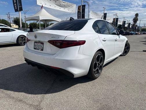 2022 Alfa Romeo Giulia Ti