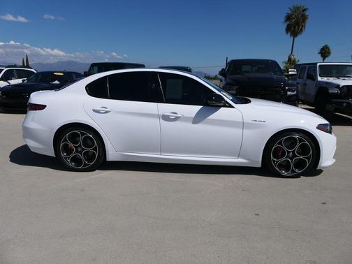 2022 Alfa Romeo Giulia Ti