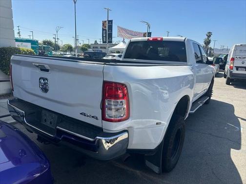 2022 RAM 3500 Big Horn Crew Cab 4x4 8' Box