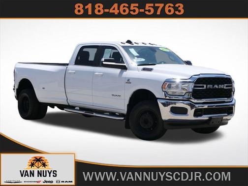 2022 RAM 3500 Big Horn Crew Cab 4x4 8' Box