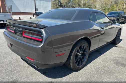 Granite Pearlcoat 2023 Dodge Challenger R/T Scat Pack