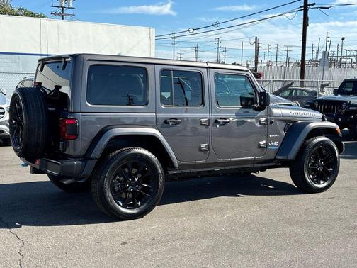 2022 Jeep Wrangler Unlimited 4xe Sahara