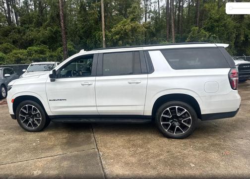 2021 Chevrolet Suburban RST