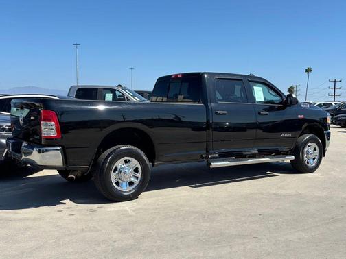 2020 RAM 3500 Tradesman Crew Cab 4x4 8' Box