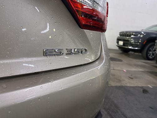 2018 Lexus ES 350 Base