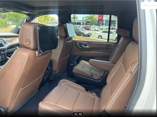 Iridescent Pearl Tricoat 2024 Chevrolet Suburban 4WD High Country