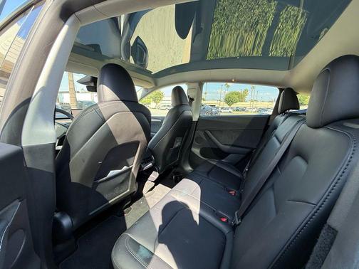 2025 Tesla Model Y Long Range Dual Motor All-Wheel Drive