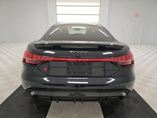 2023 Audi RS e-tron GT quattro