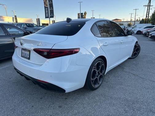 2022 Alfa Romeo Giulia Ti